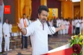 तमिलनाडु में चल रहा TVK का तूफान! DMK-AIADMK पीछे, विजय फहराएंगे विजय पताका?