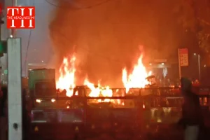 दिल्ली में लाल किला मेट्रो स्टेशन के पास कार में धमाका, 8 की मौत और कई घायल, यूपी समेत 4 राज्यों में हाई अलर्ट