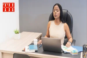 Work Life बैलेंस चाह रहे हैं तो गीता के ये उपदेश बदल देंगे जिंदगी