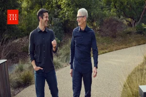 Apple से 'टिम कुक' ने दिया इस्तीफा! जॉन टर्नस बनेंगे नए CEO; जानें क्यों अचानक लिया गया यह बड़ा फैसला