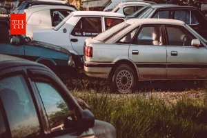 बारिश में आपकी कार को चुपचाप खा रही है जंग! बचने के ये आसान तरीके नहीं अपनाए तो होगा भारी नुकसान