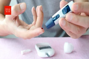 Health Tips: बार-बार प्यास लगना सिर्फ गर्मी का असर नहीं, हो सकता है डायबिटीज का पहला संकेत, जानें जरूरी लक्षण