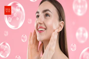 Homemade collagen cream: 40 की उम्र में भी 25 जैसी ग्लोइंग स्किन पाना है तो रात को चेहरे पर लगाएं घर की बनी यह देसी कोलेजन क्रीम