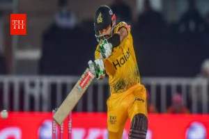 हेलमेट पर बाउंसर, फिर भी 4000 रन! Pakistan Super League में Babar Azam का दमदार कमबैक