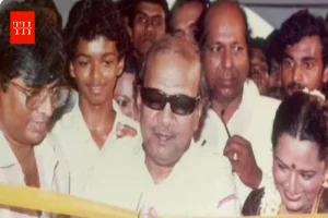 विजय की ब्लॉकबस्टर जीत पर राम गोपाल वर्मा का बड़ा बयान! सोशल मीडिया पर जमकर की तारीफ, शेयर की पुरानी तस्वीर