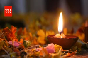 सावन में शिवलिंग के सामने कौन-सा दीपक जलाना सबसे शुभ? जानें घी, तिल और कुसुम तेल का धार्मिक महत्व