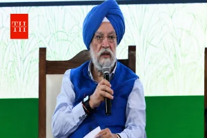 E85 फ्यूल की एंट्री से क्या बदल जाएगा? हरदीप पुरी ने बताया E20 गाड़ियों पर नहीं पड़ेगा असर