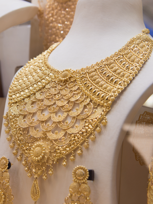 Gold Rate Today: शुक्रवार को सोने की कीमतों में राहत! चेक करें आपके शहर में क्या है लेटेस्ट रेट?