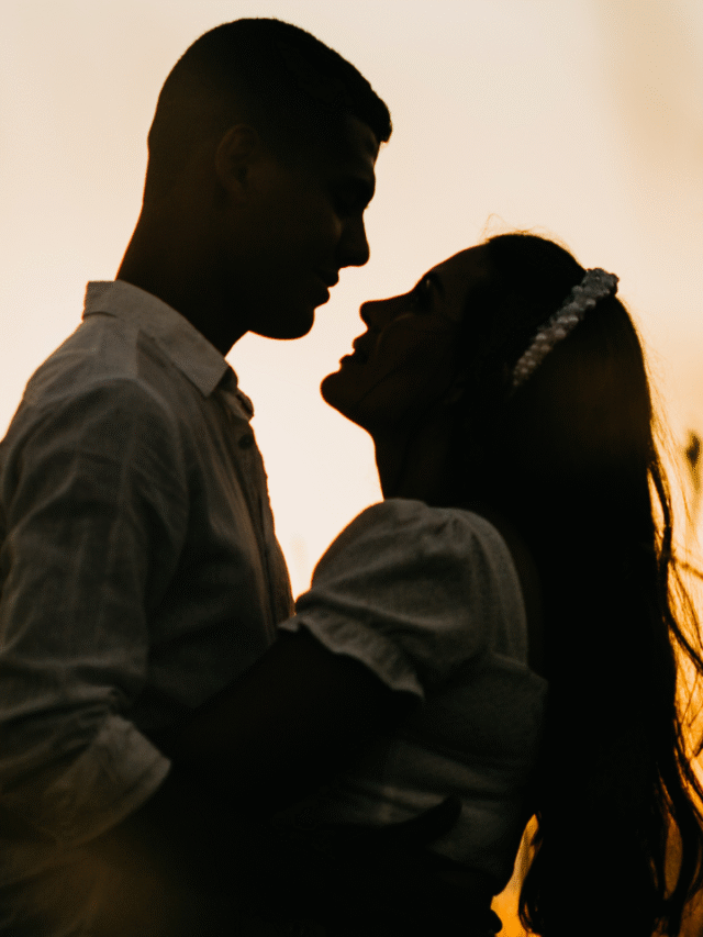 सिर्फ आई लव यू से नहीं इन 7 आदतों से बनेगा स्ट्रांग रिलेशनशिप