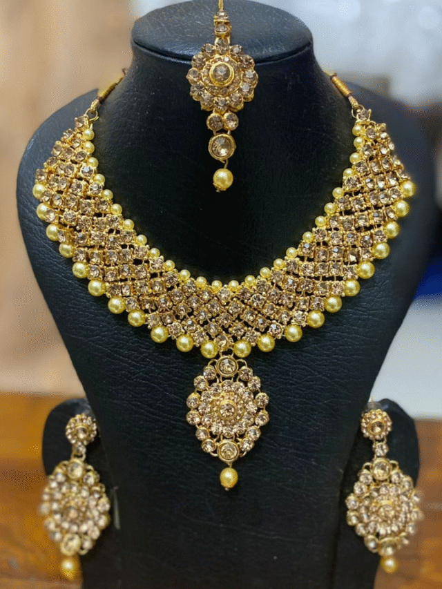 Gold Price Today: 24 कैरेट सोना फिर आया 1 लाख रुपये के नीचे,  चेक करें लेटेस्ट रेट